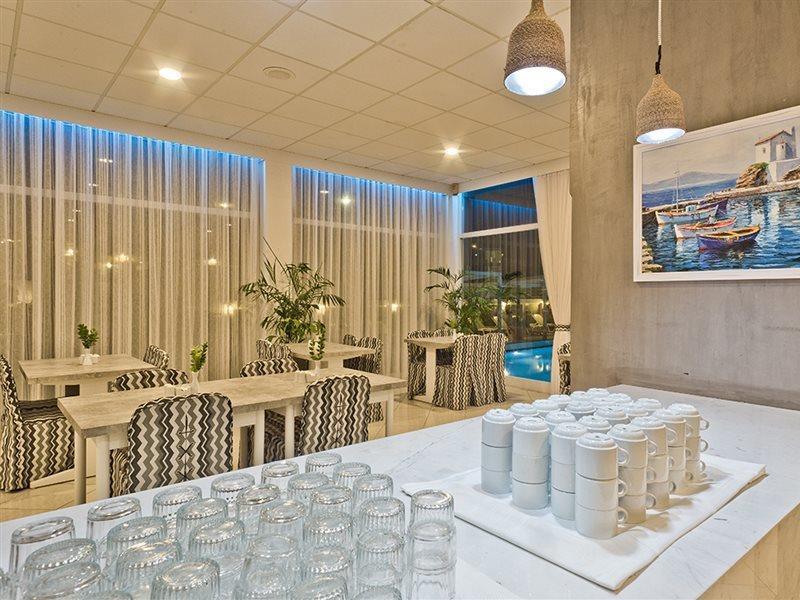 Miramare Bay Hotel Kárpathos Eksteriør bilde